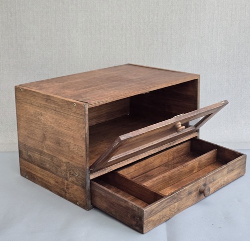 Wooden perfume cosmetic - wooden,